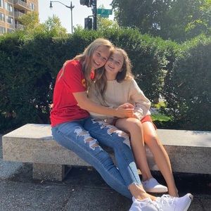 Meet your Posher, Emma